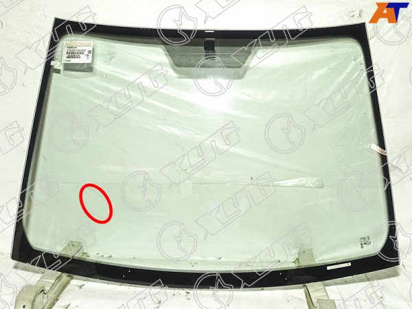Стекло лобовое без полосы TOYOTA YARIS /VITZ 3 /5D HBK 05-10 (уценка на 50%)